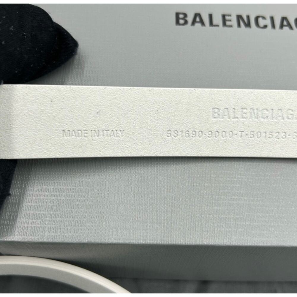Women's Balenciaga BB white leather belt size 65 cm/26 inches made in Italy - Picture 6 of 7